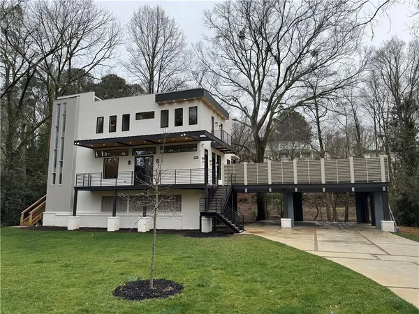 $2,240,000 | 942 Peachtree Battle Circle Northwest, Atlanta, GA 30327