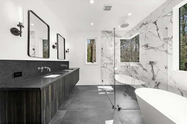 $2,240,000 | 942 Peachtree Battle Circle Northwest, Atlanta, GA 30327