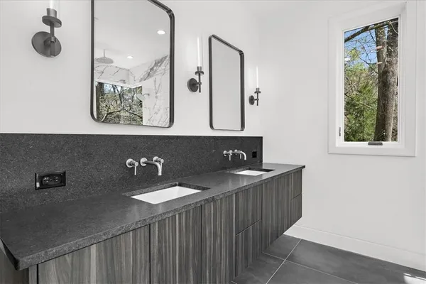 $2,240,000 | 942 Peachtree Battle Circle Northwest, Atlanta, GA 30327
