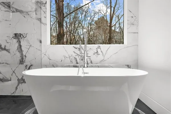$2,240,000 | 942 Peachtree Battle Circle Northwest, Atlanta, GA 30327
