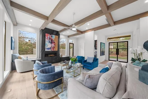 $2,240,000 | 942 Peachtree Battle Circle Northwest, Atlanta, GA 30327