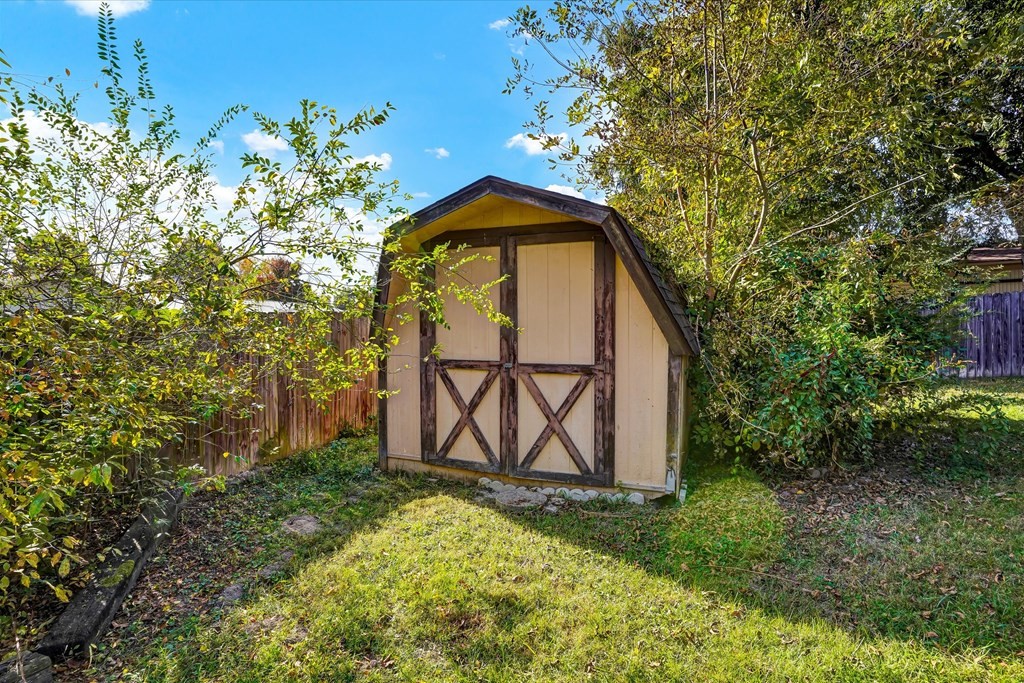 217 Caton Road Sevierville, TN 37862 - Photo 33 of 48 Gallery Image 33