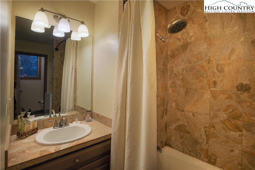 679 Whispering Hills Road, Unit 153D Boone, NC 28607 - Photo 13 of 22 Gallery Image 13