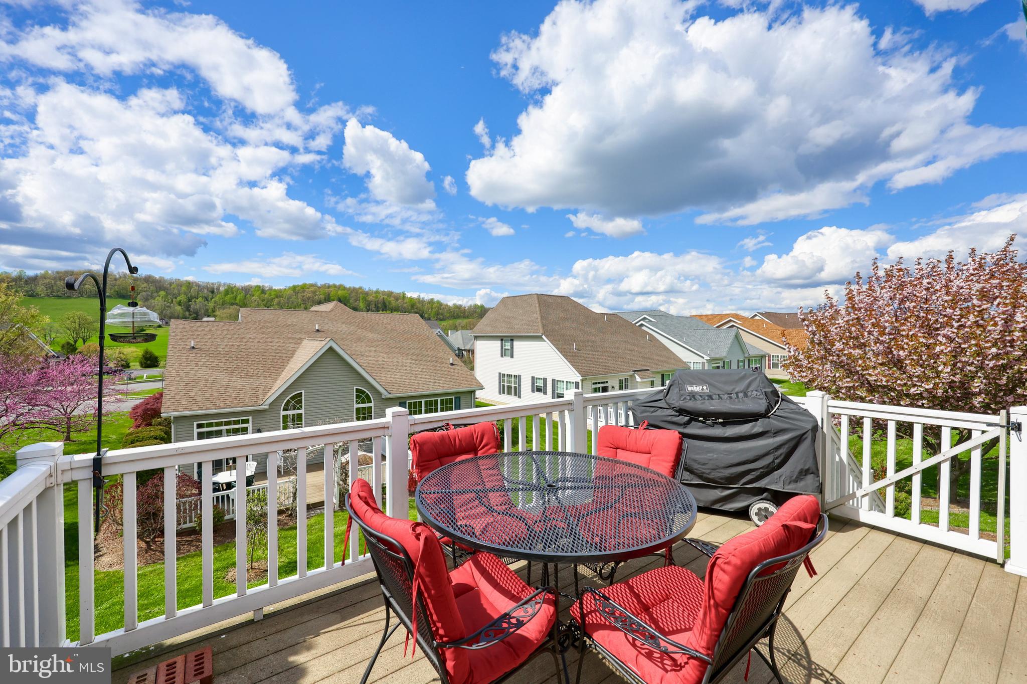 2 Candlebrook Lane Oley, PA 19547 - Photo 18 of 54 Deck