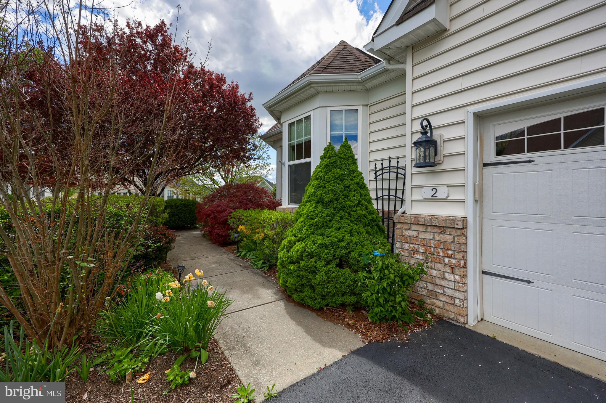 2 Candlebrook Lane Oley, PA 19547 - Photo 22 of 54 Walkway to Entrance