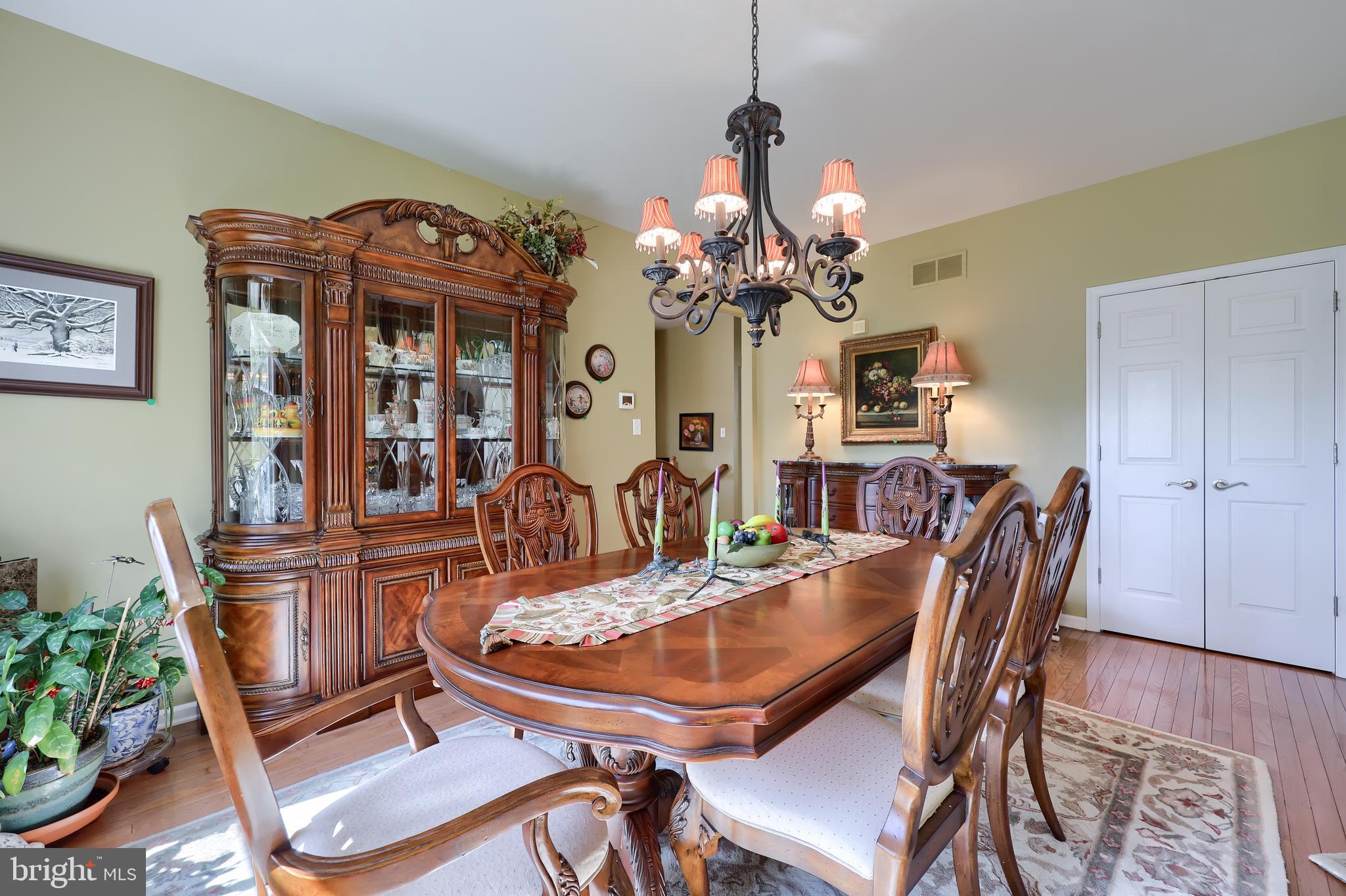 2 Candlebrook Lane Oley, PA 19547 - Photo 27 of 54 Dining Room