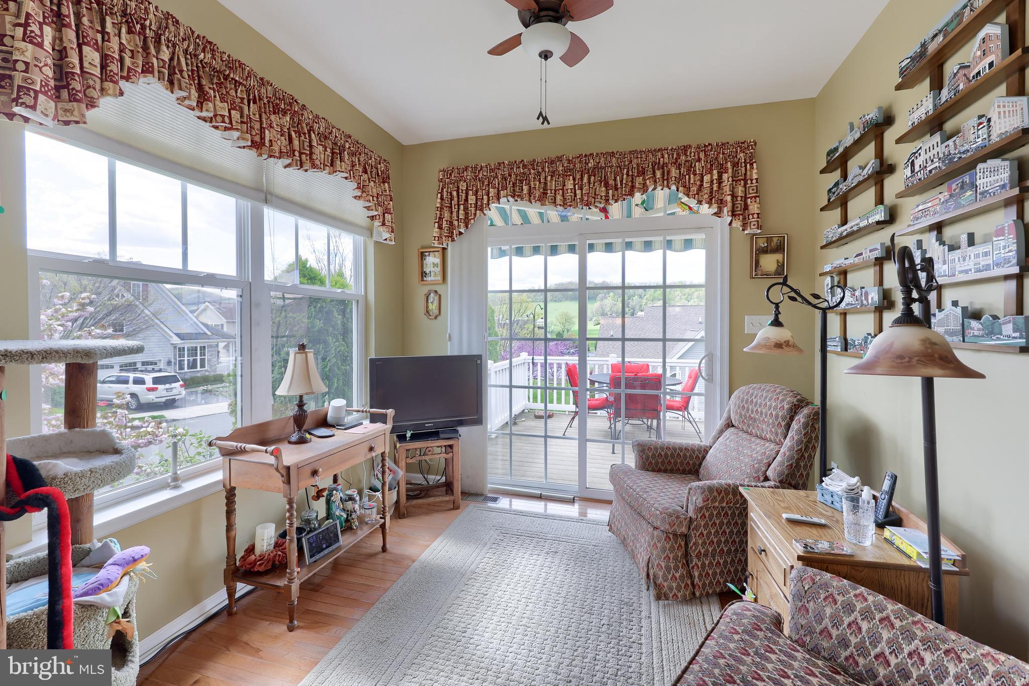 2 Candlebrook Lane Oley, PA 19547 - Photo 38 of 54 Den