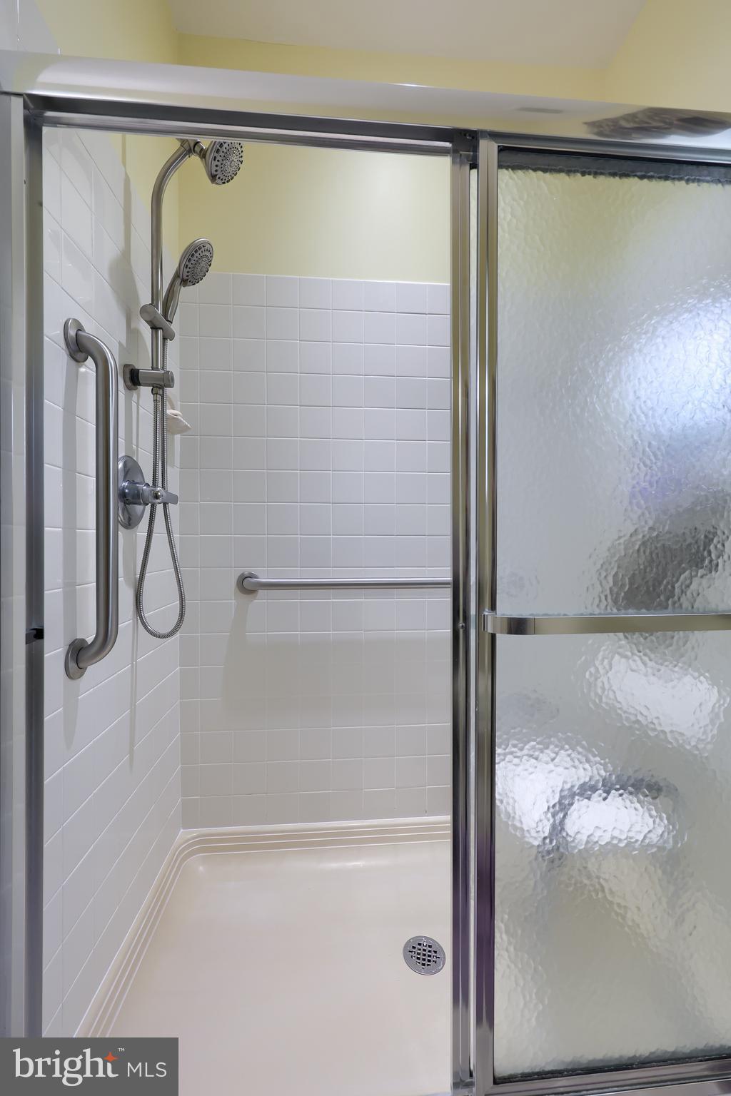 2 Candlebrook Lane Oley, PA 19547 - Photo 43 of 54 Master Shower