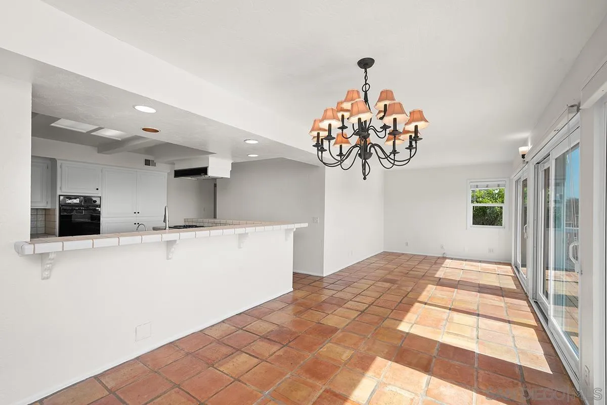5942 Sagebrush Road La Jolla, CA 92037 - Photo 25 of 44 Gallery Image 25