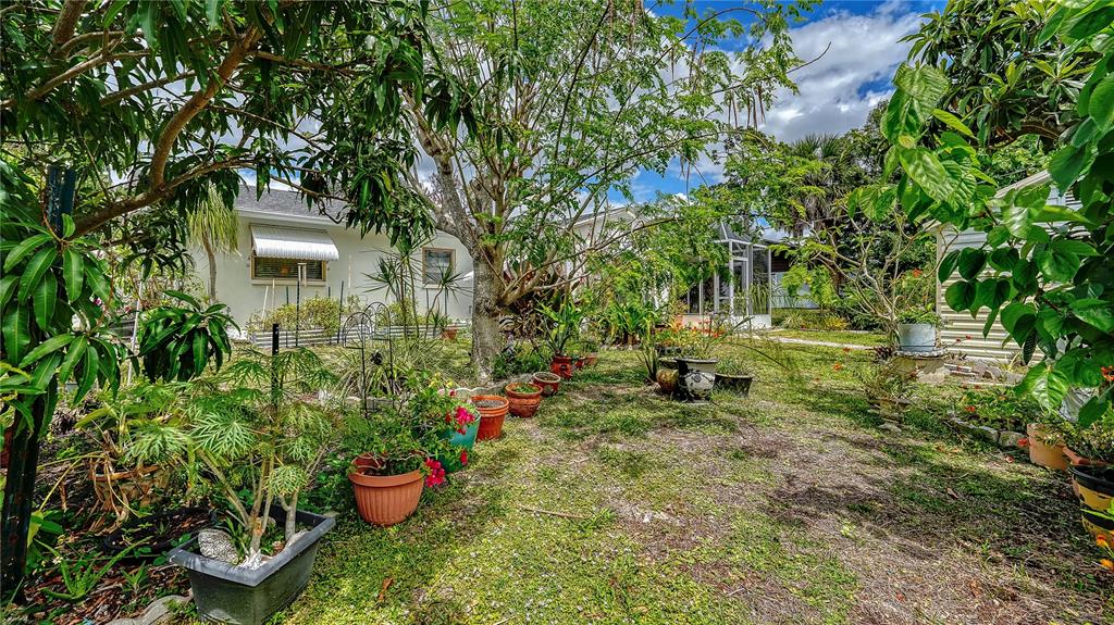 256 Eider Road Venice, FL 34293 - Photo 39 of 56 Gallery Image 39