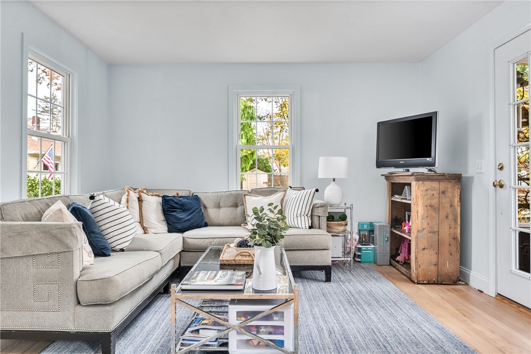 52 County Road, Unit A Barrington, RI 02806 - Photo 13 of 36