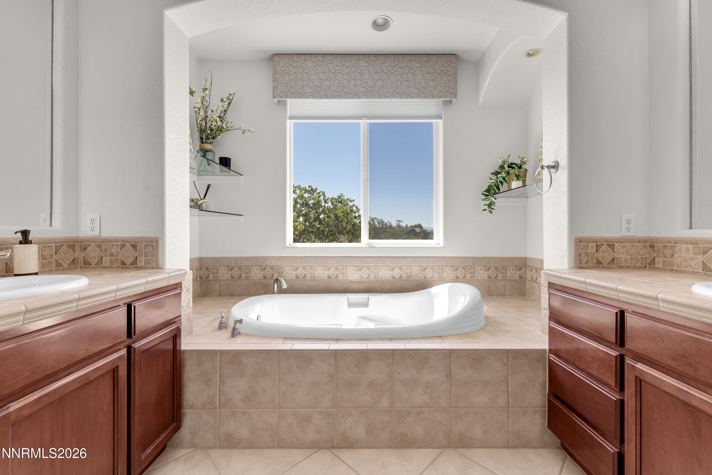 2390 Hickory Hill Way Reno, NV 89523 - Photo 25 of 50 33-033
