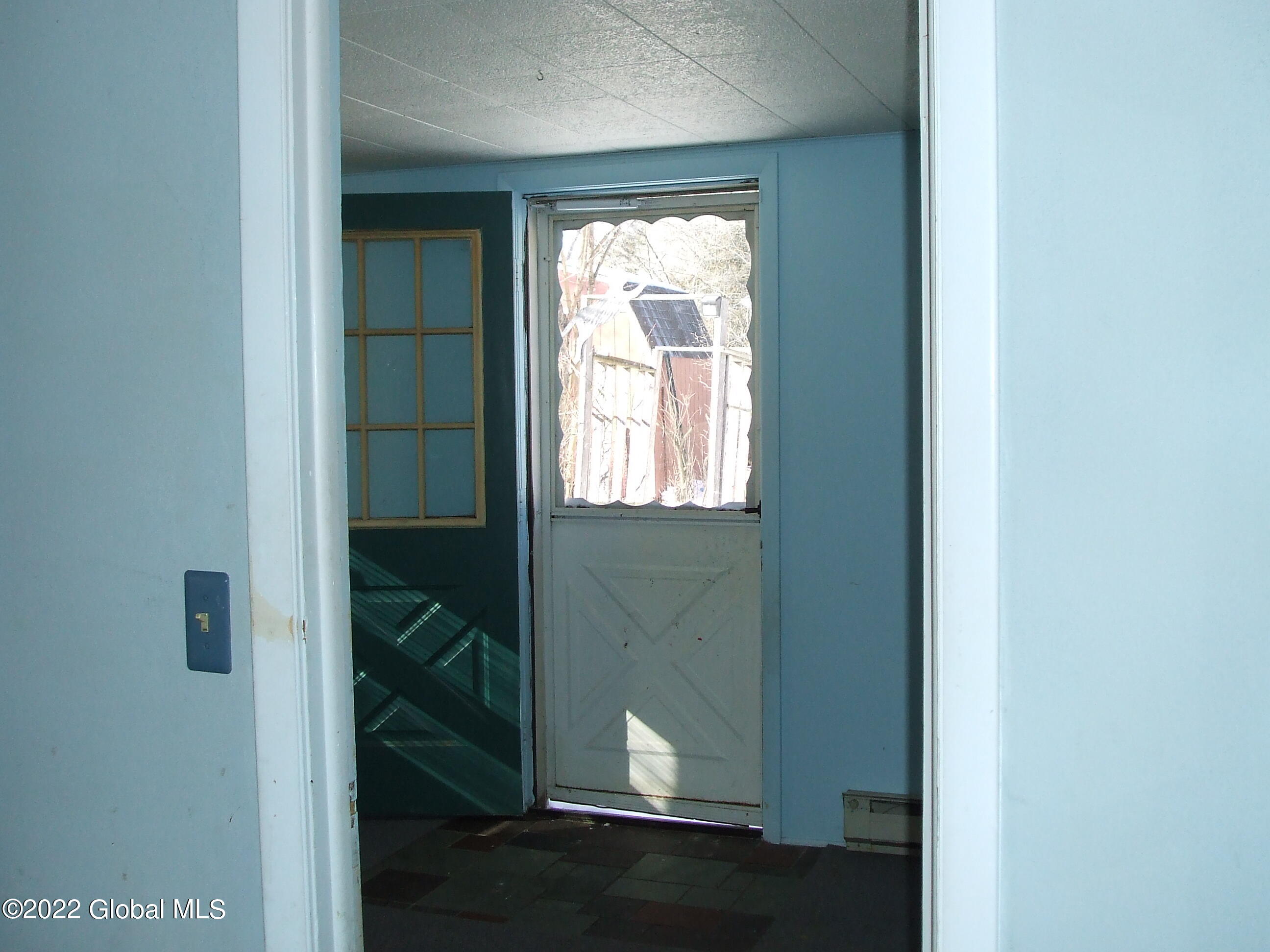 131 Clayton Road Schenectady, NY 12304 - Photo 22 of 34 DSCF2541