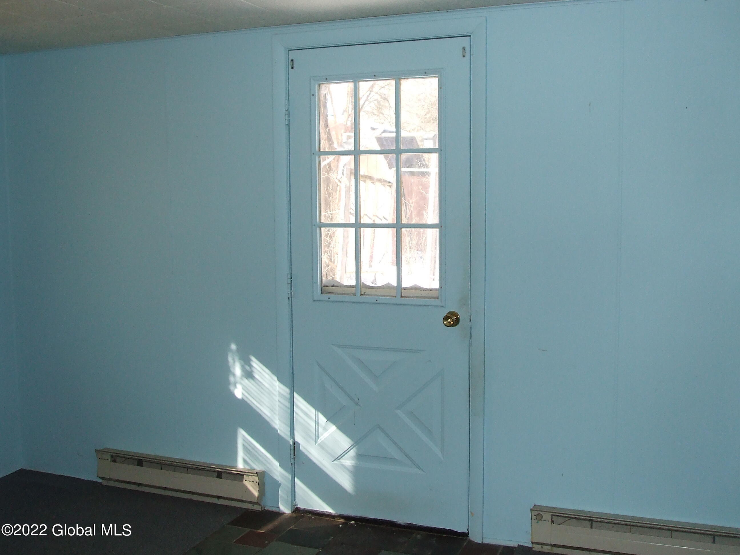 131 Clayton Road Schenectady, NY 12304 - Photo 24 of 34 DSCF2543