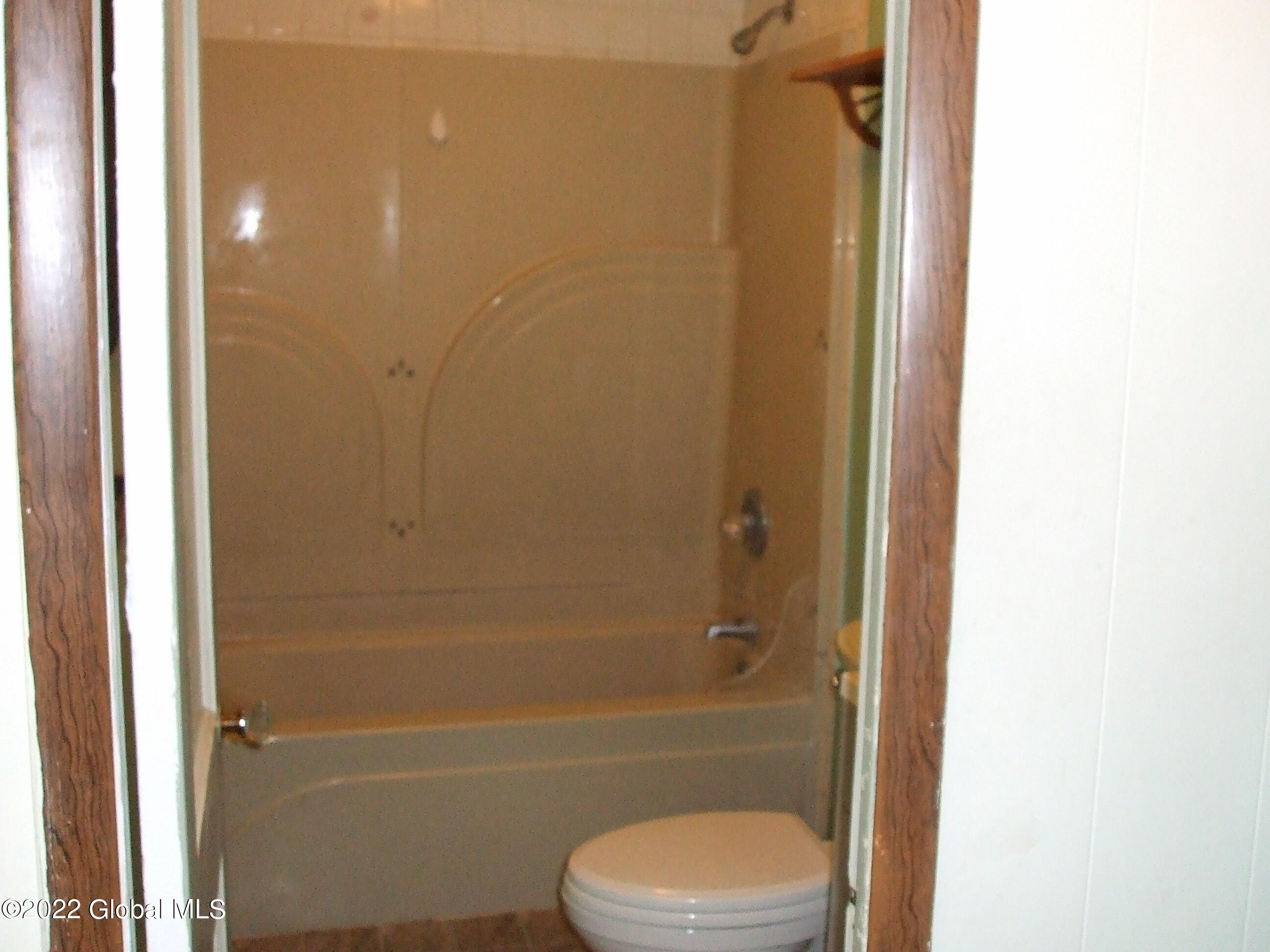 131 Clayton Road Schenectady, NY 12304 - Photo 25 of 34 DSCF2529