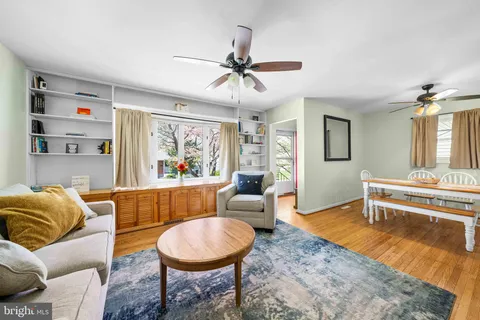 $350,000 | 47 Old Manor Road, Newark, DE 19711