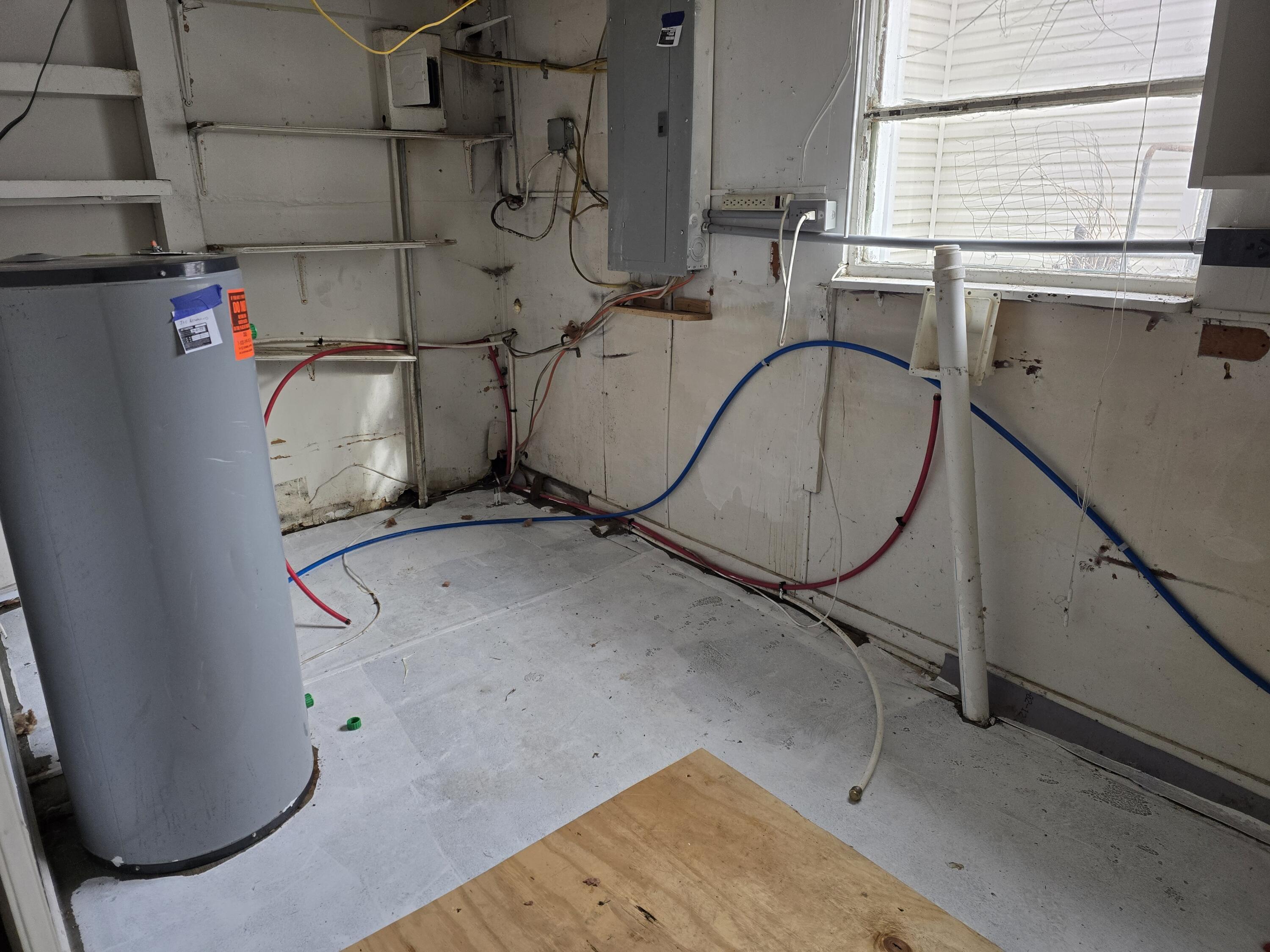 309 Roxbury Street Clifton Forge, VA 24422 - Photo 20 of 24 laundry mechanical