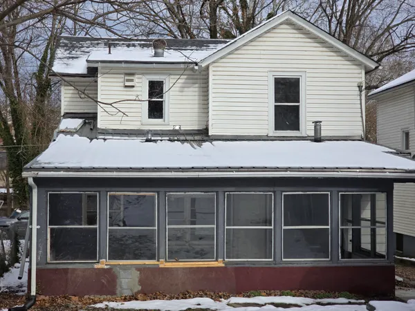 $50,000 | 309 Roxbury Street, Clifton Forge, VA 24422