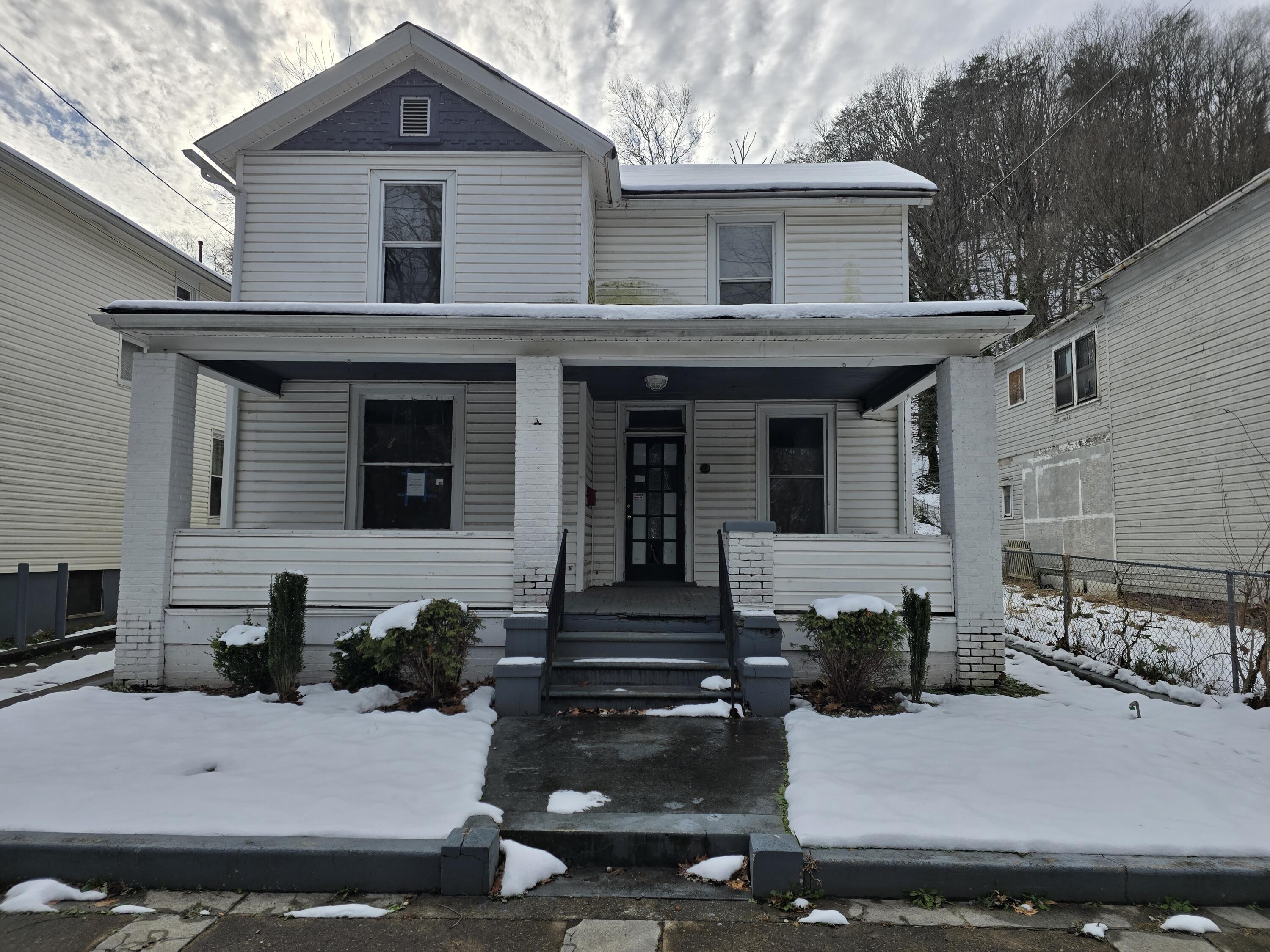 309 Roxbury Street Clifton Forge, VA 24422 - Photo 24 of 24 Front