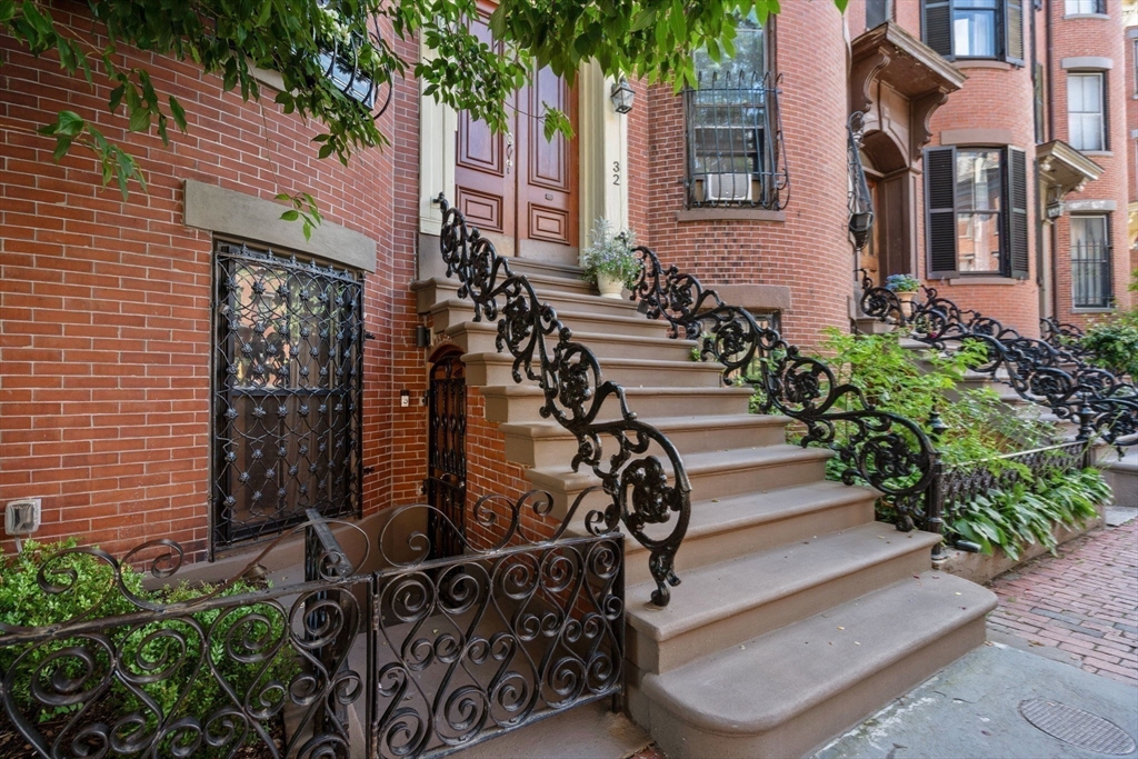 32 Rutland Square, Unit 1 Boston, MA 02118 - Photo 22 of 24