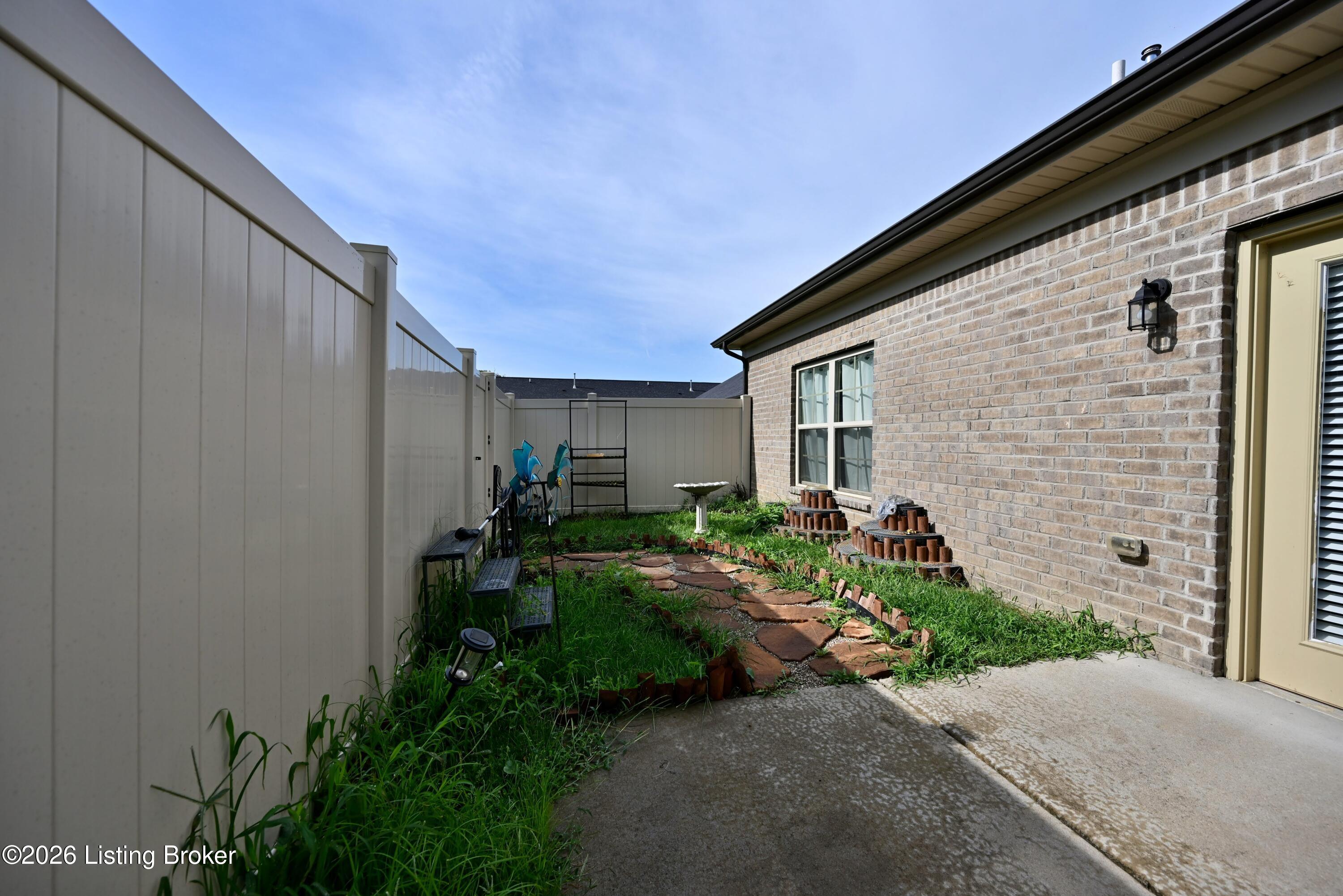 6411 Renate Road Louisville, KY 40291 - Photo 28 of 29 DSC_6814