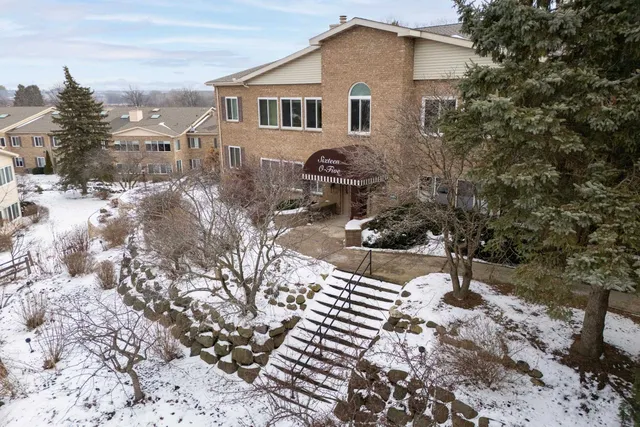 $394,900 | 1605 South Golf Glen, Unit A, Madison, WI 53704