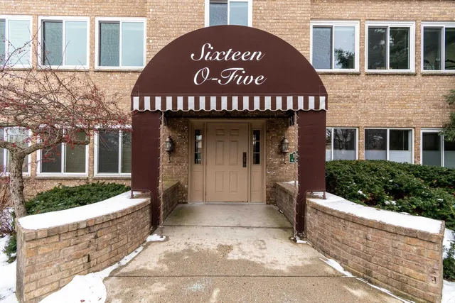 $394,900 | 1605 South Golf Glen, Unit A, Madison, WI 53704