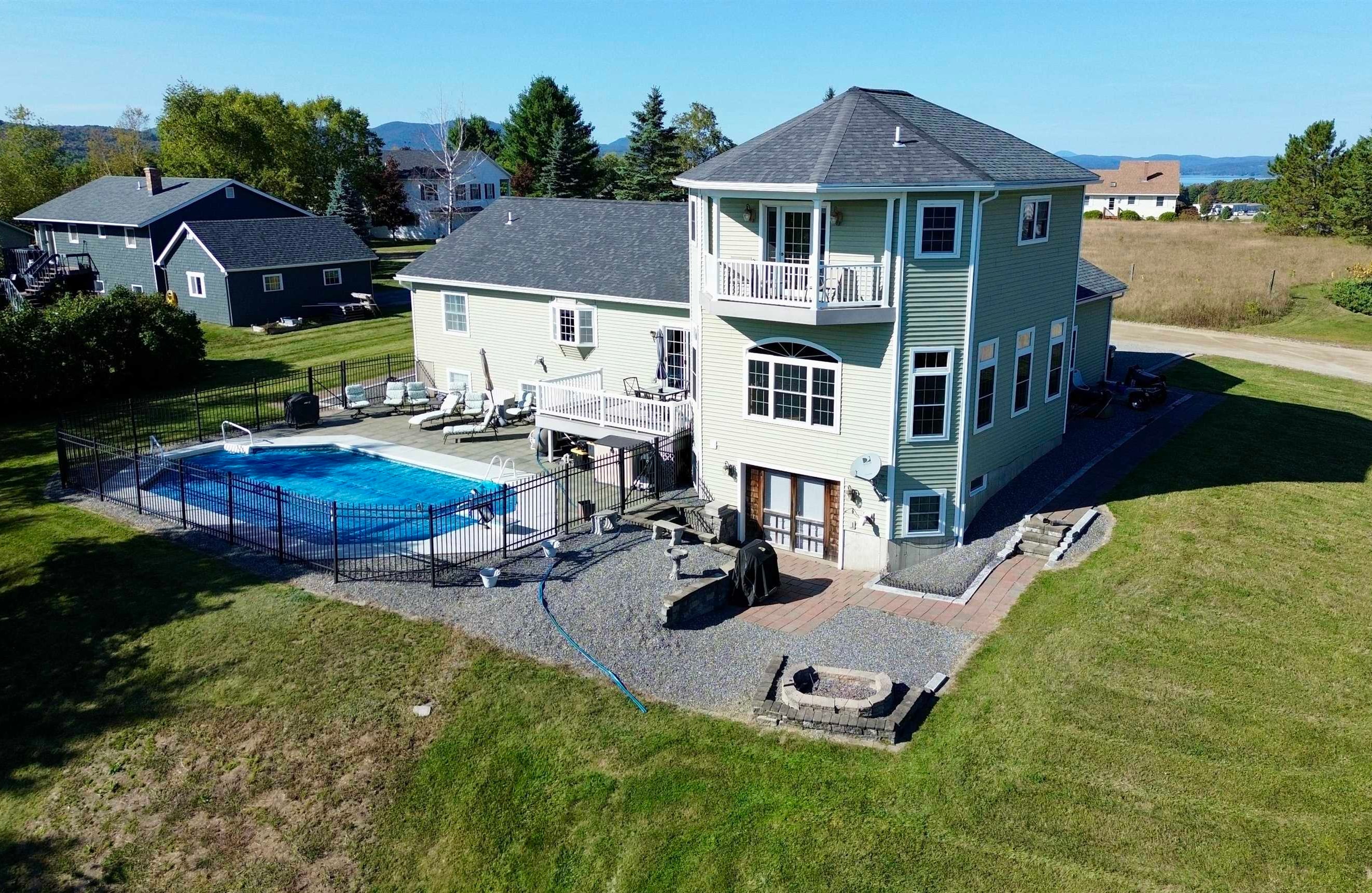 80 Roberge Street Newport, VT 05855 - Photo 2 of 55