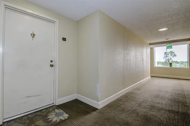 $359,999 | 5940 Pelican Bay Plaza South, Unit 406, Gulfport, FL 33707