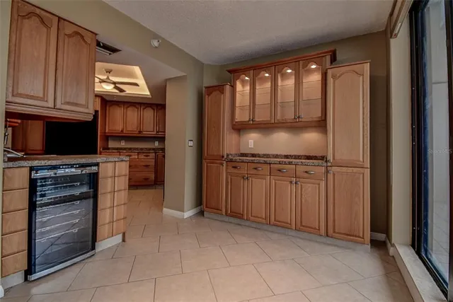 $359,999 | 5940 Pelican Bay Plaza South, Unit 406, Gulfport, FL 33707