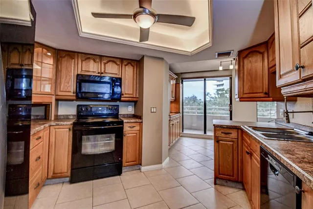 $359,999 | 5940 Pelican Bay Plaza South, Unit 406, Gulfport, FL 33707