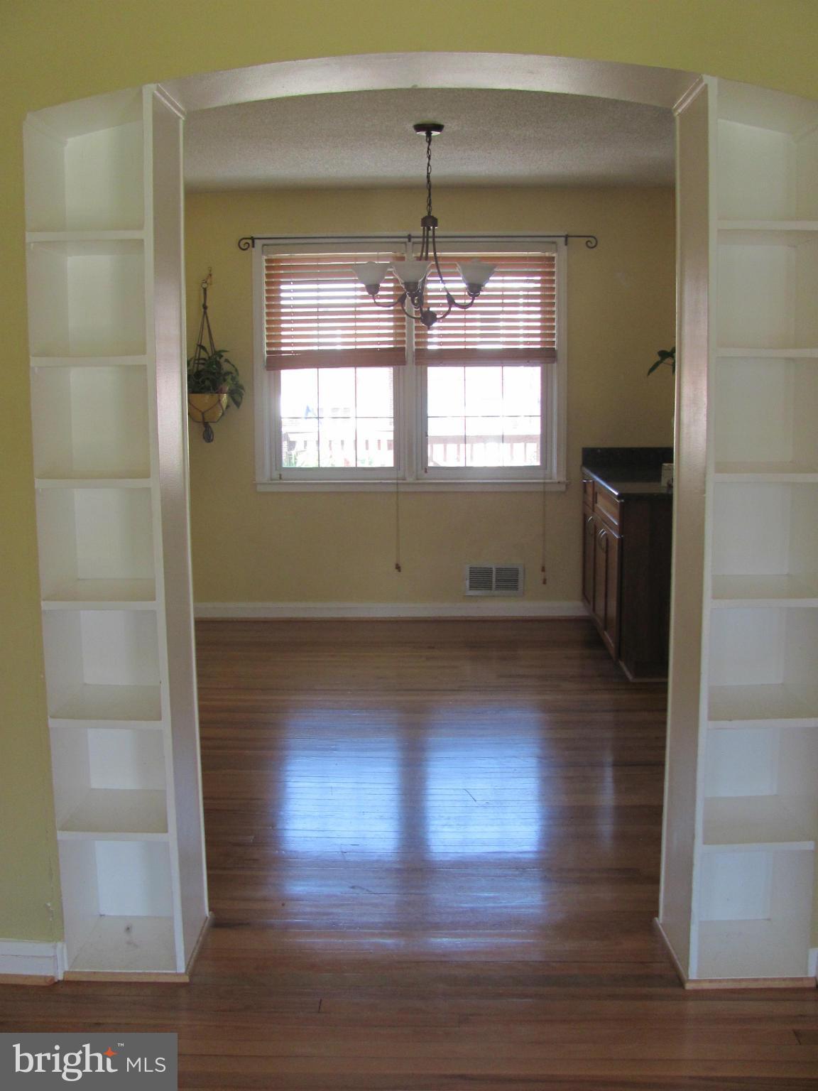 8306 Edgedale Road Baltimore, MD 21234 - Photo 4 of 27 Dining Room