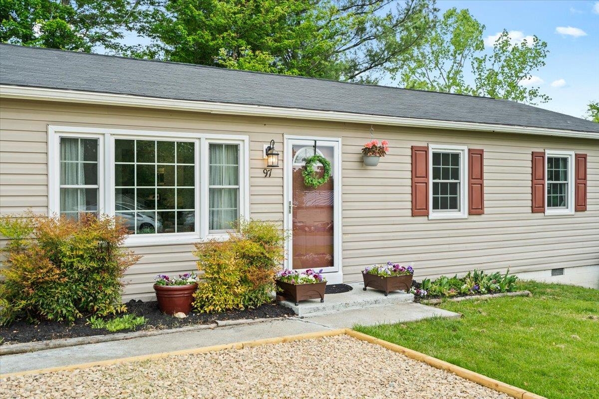 97 Westgate Road Verona, VA 24482 - Photo 4 of 35 Gallery Image 4