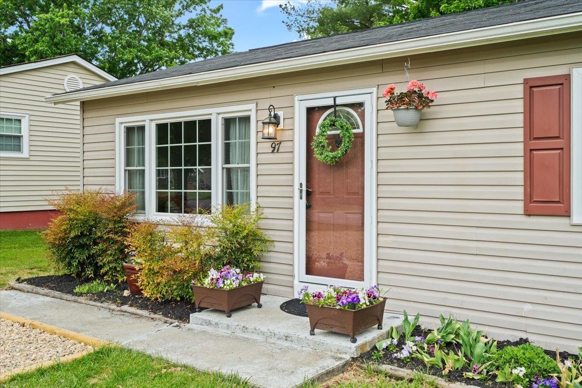 97 Westgate Road Verona, VA 24482 - Photo 5 of 35 Gallery Image 5