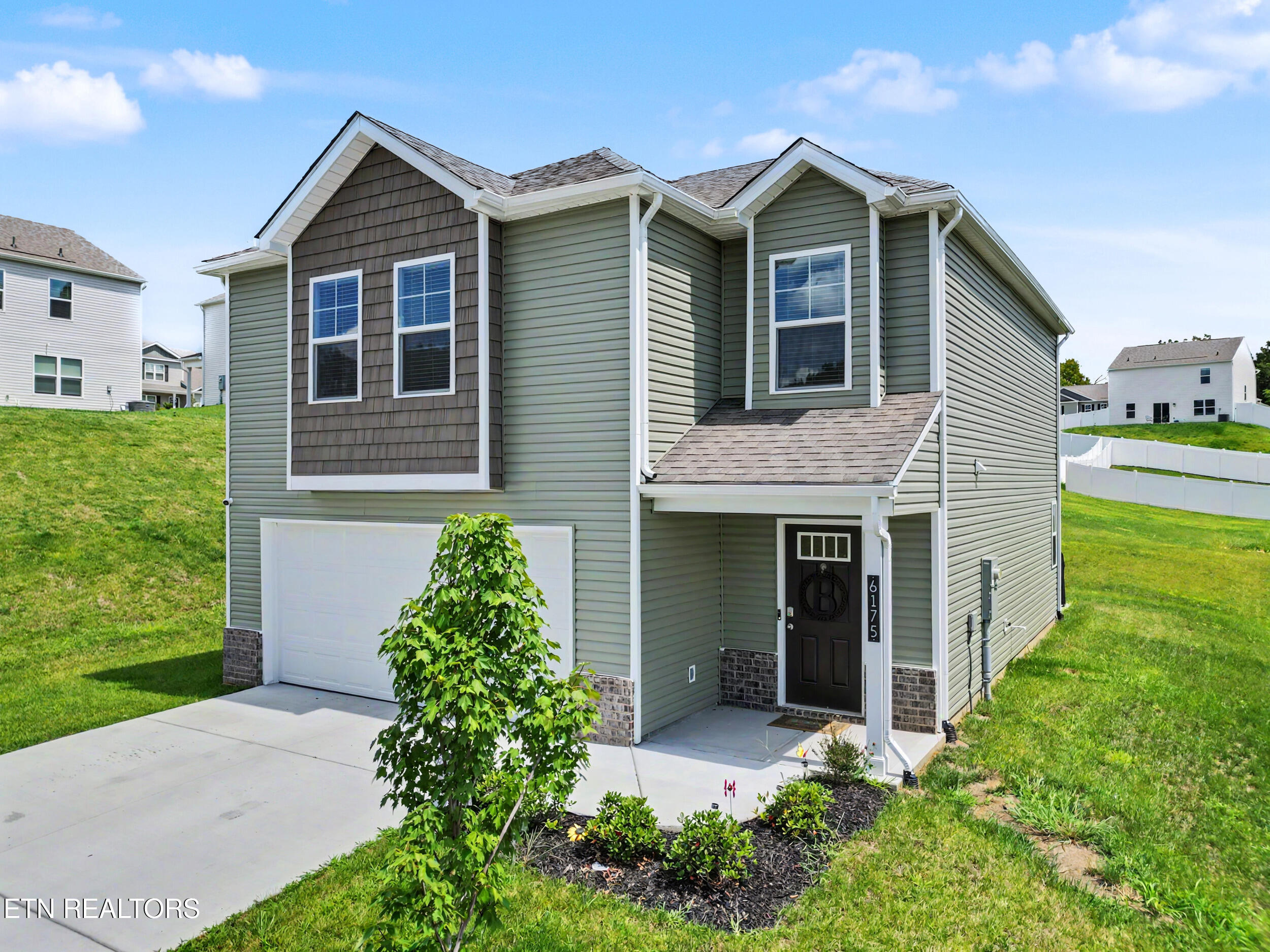 6175 Sycamore Stream Road Dandridge, TN 37725 - Photo 1 of 25 2_dji_0095