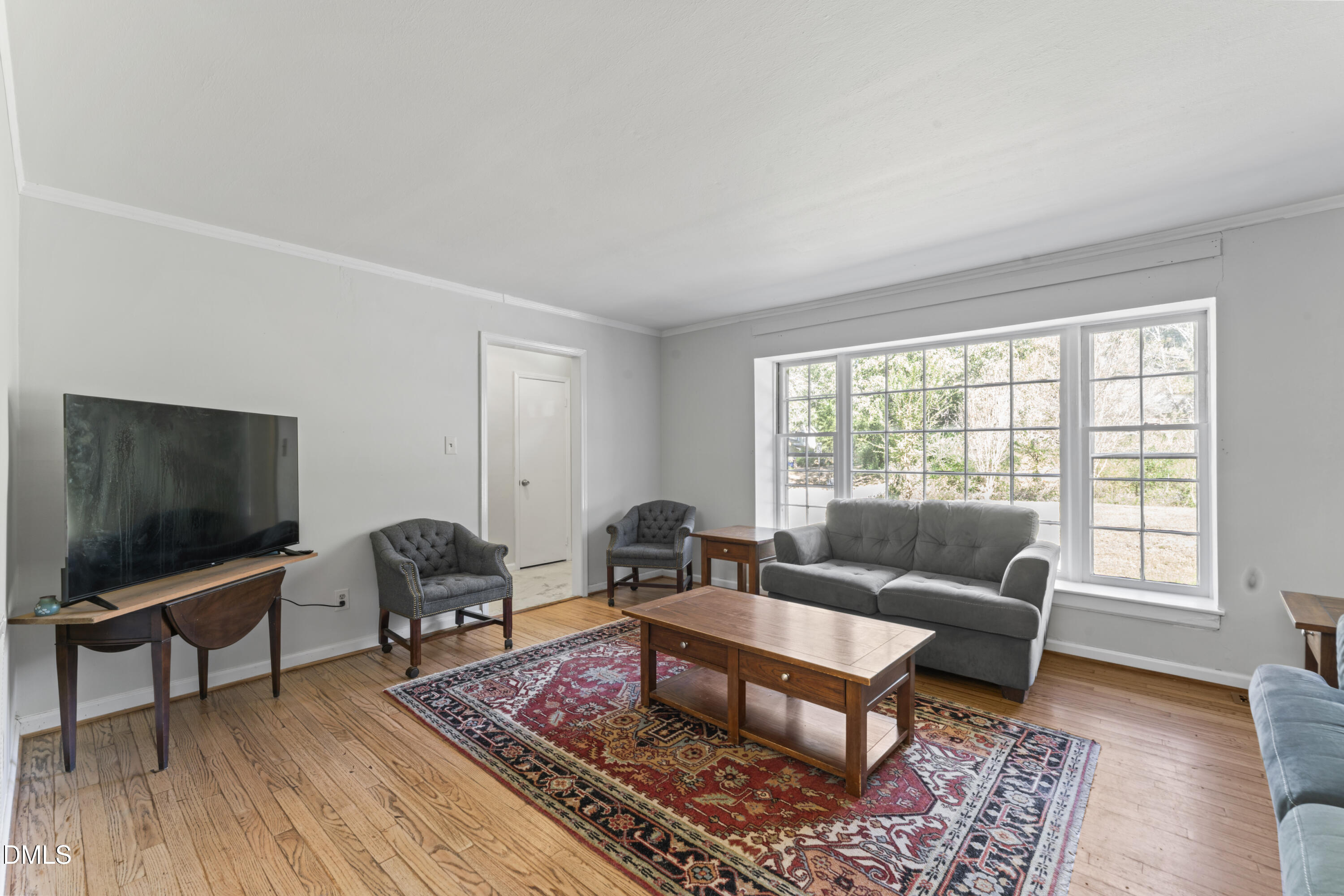 1702 Ferrell Road Chapel Hill, NC 27517 - Photo 7 of 47 Living Room