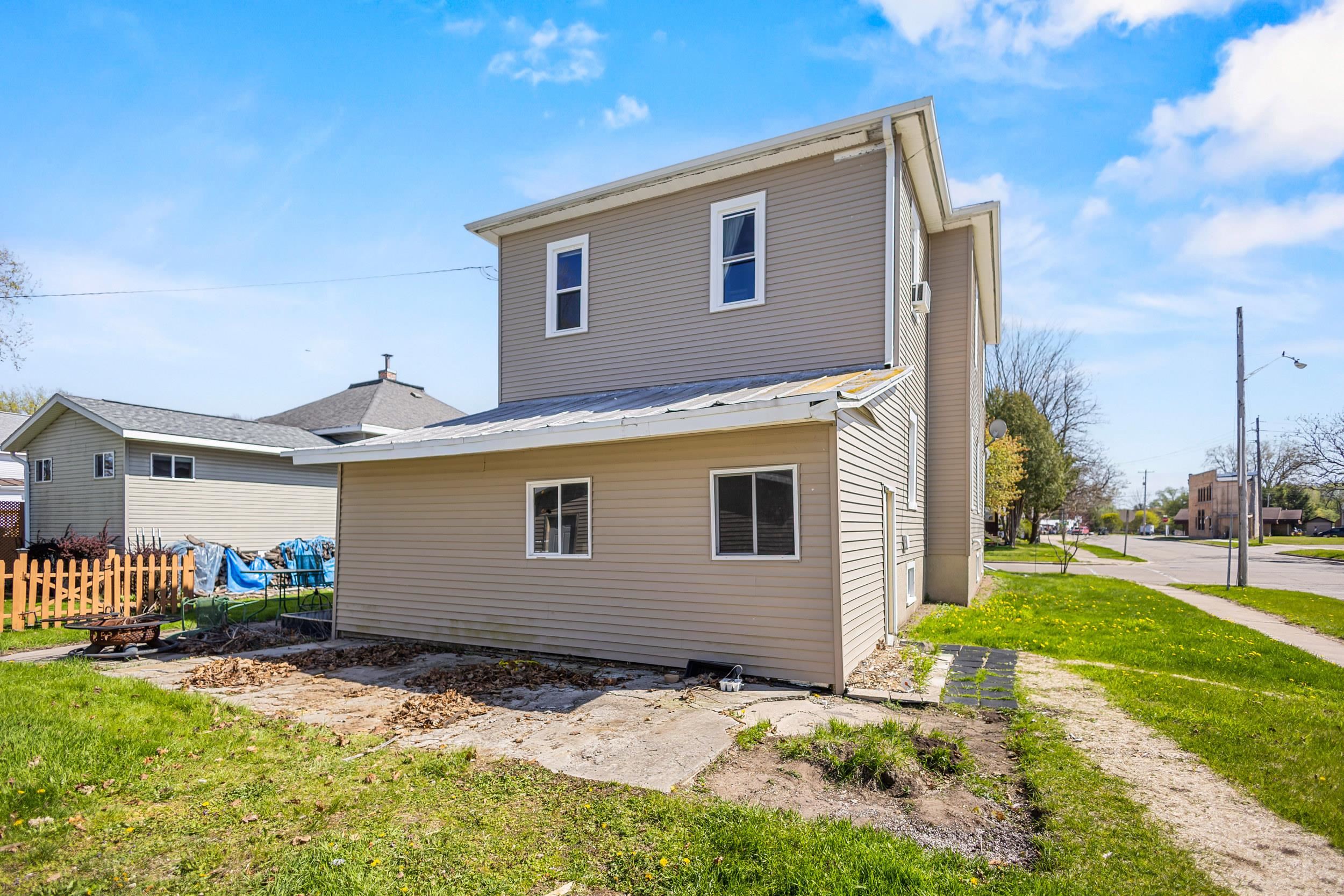 303 Congress Street Oconto, WI 54153 - Photo 30 of 46