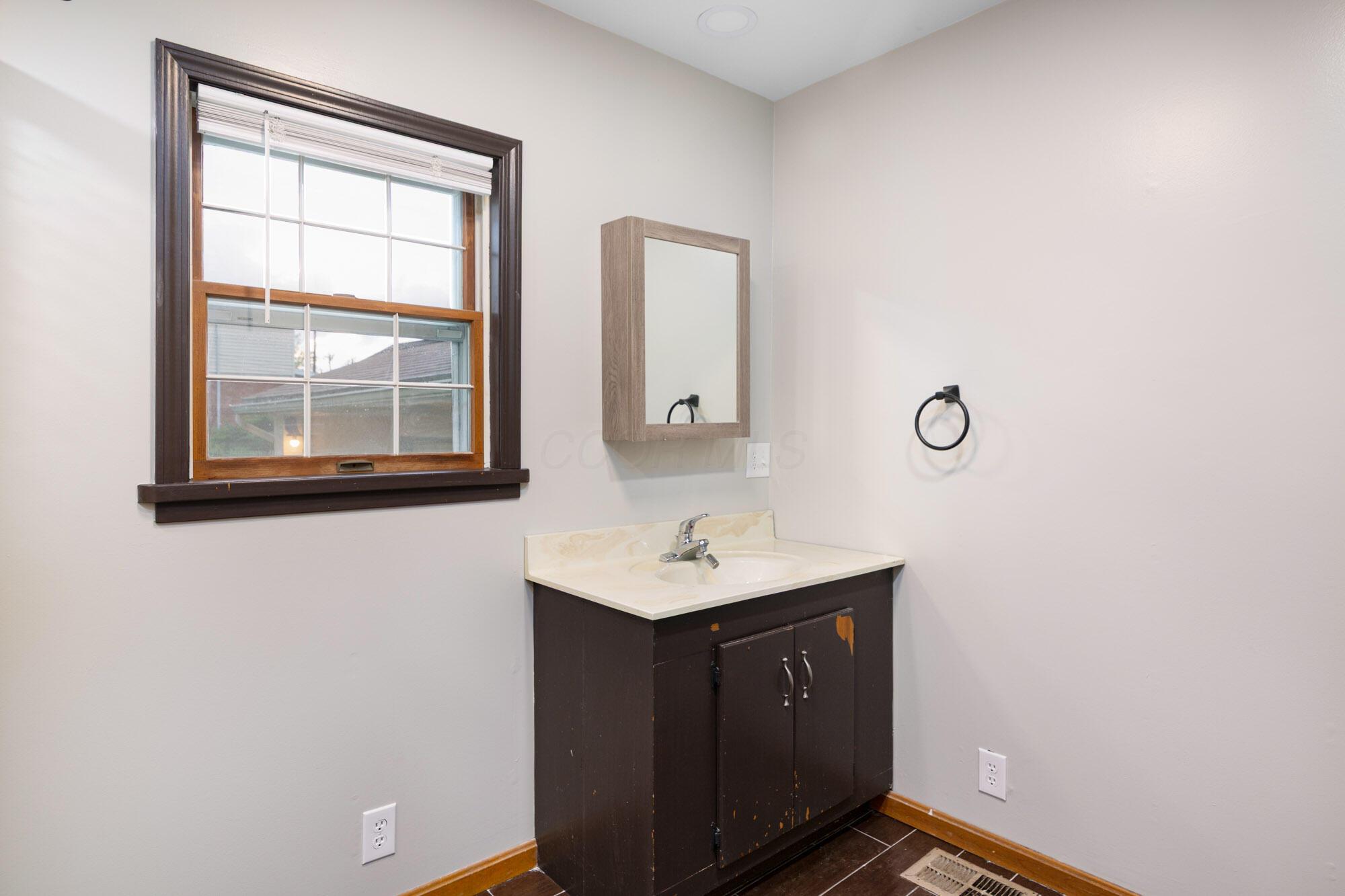 692 Millsboro Road Mansfield, OH 44903 - Photo 14 of 35 692 Millsboro Rd-14-WEB