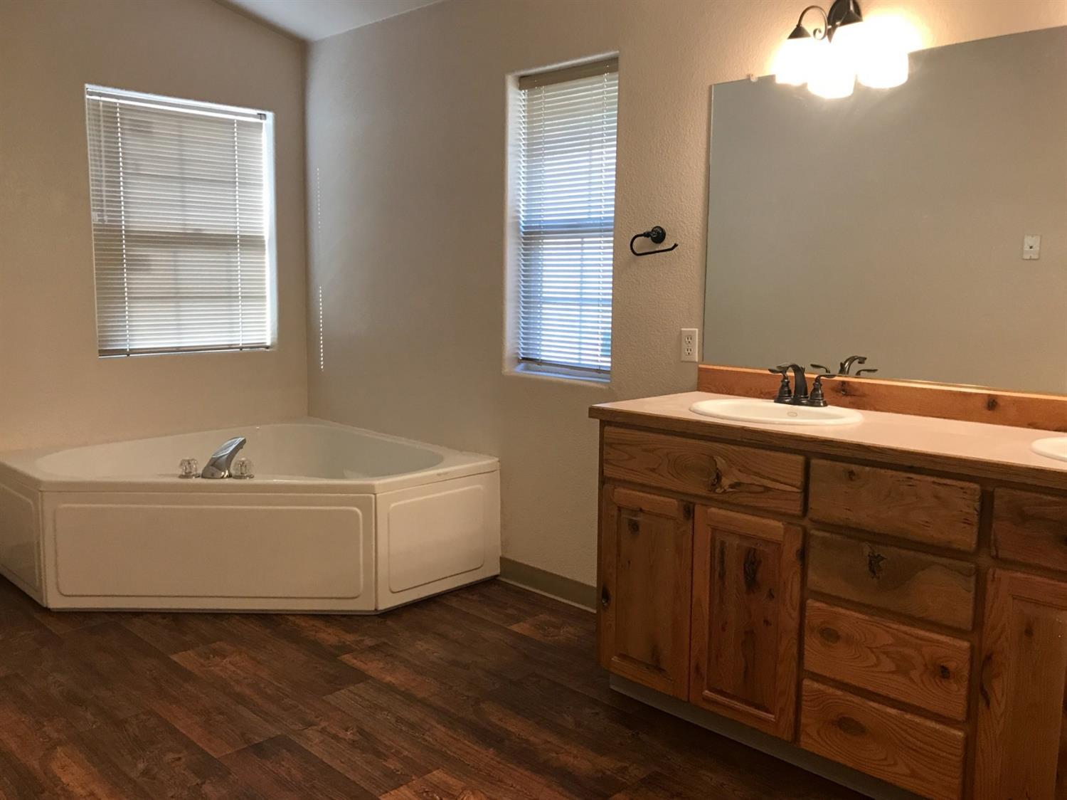3668 Old Fort Road Klamath Falls, OR 97601 - Photo 13 of 23 Additional Photo