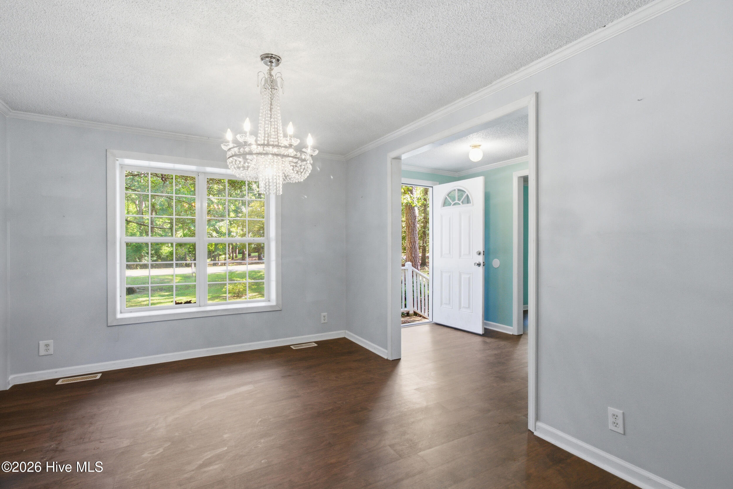 252 Riverbluff Road Trenton, NC 28585 - Photo 13 of 39 Dining