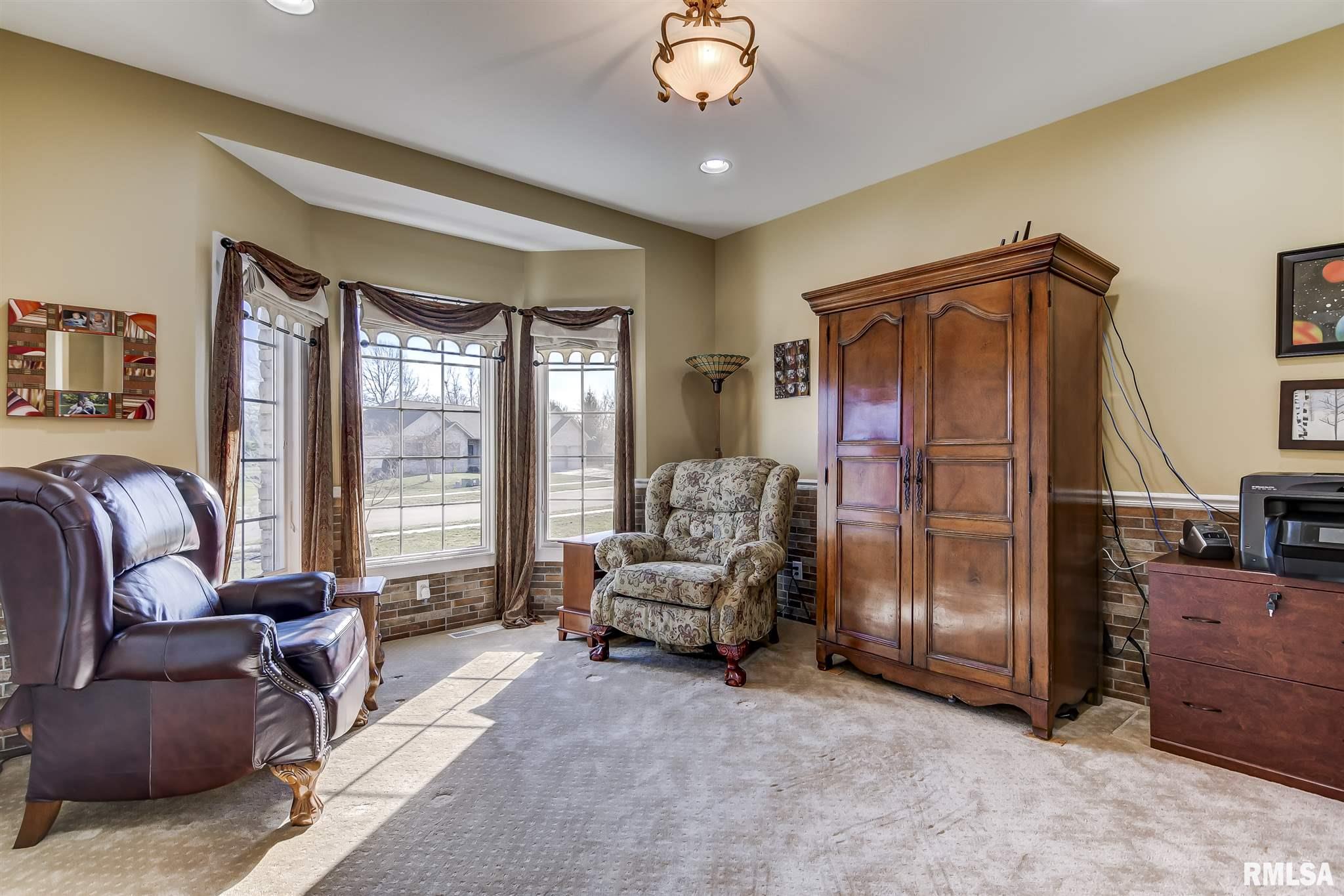 240 Cumberland Drive Rochester, IL 62563 - Photo 6 of 48 Gallery Image 6