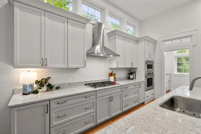 $1,999,999 | 12-41 Knoll Crest Drive, Unit LOT #5 THE HANNAH FLOOR PLAN, Bedford, NH 03110