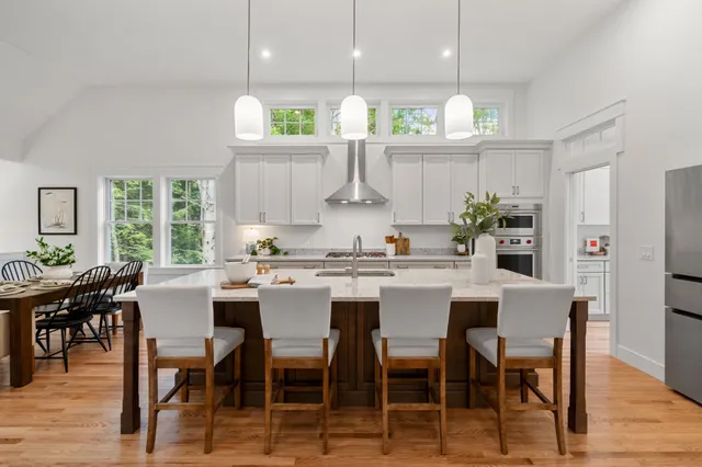 $1,999,999 | 12-41 Knoll Crest Drive, Unit LOT #5 THE HANNAH FLOOR PLAN, Bedford, NH 03110