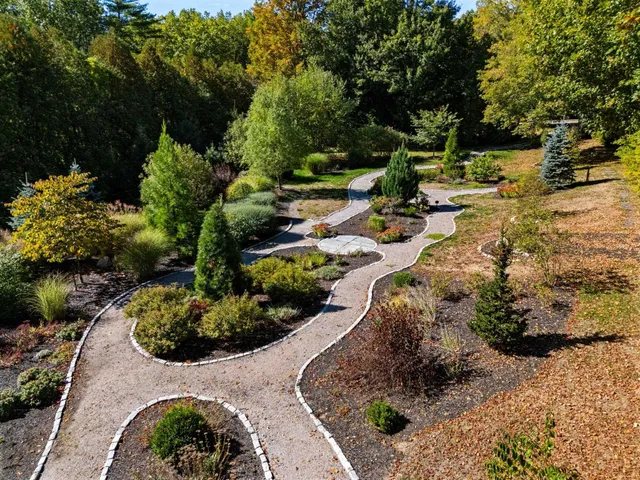 $1,999,999 | 12-41 Knoll Crest Drive, Unit LOT #5 THE HANNAH FLOOR PLAN, Bedford, NH 03110