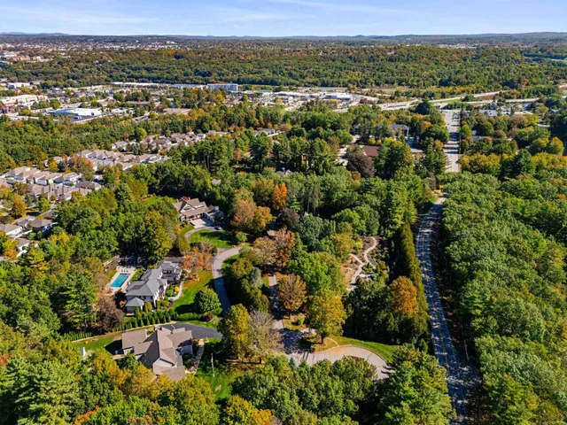 $1,999,999 | 12-41 Knoll Crest Drive, Unit LOT #5 THE HANNAH FLOOR PLAN, Bedford, NH 03110