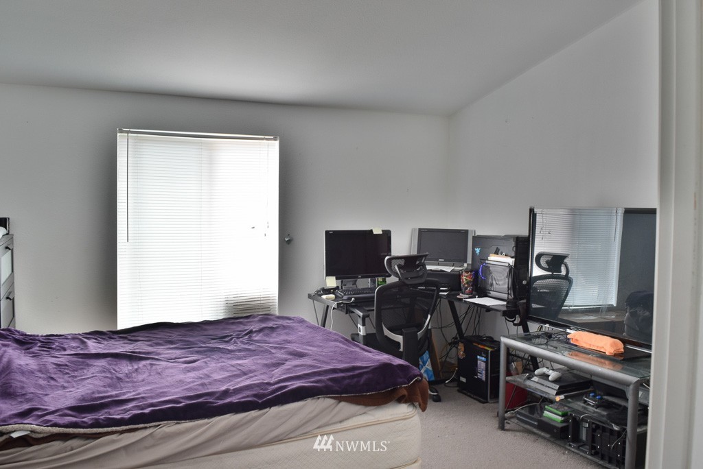 5801 Sunnyslope Road Southwest Port Orchard, WA 98367 - Photo 11 of 24 Gallery Image 11