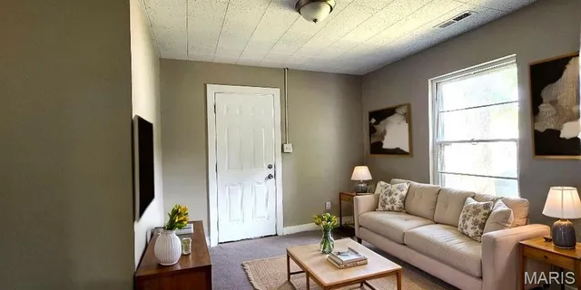 $169,500 | 115 North 5th Street, De Soto, MO 63020