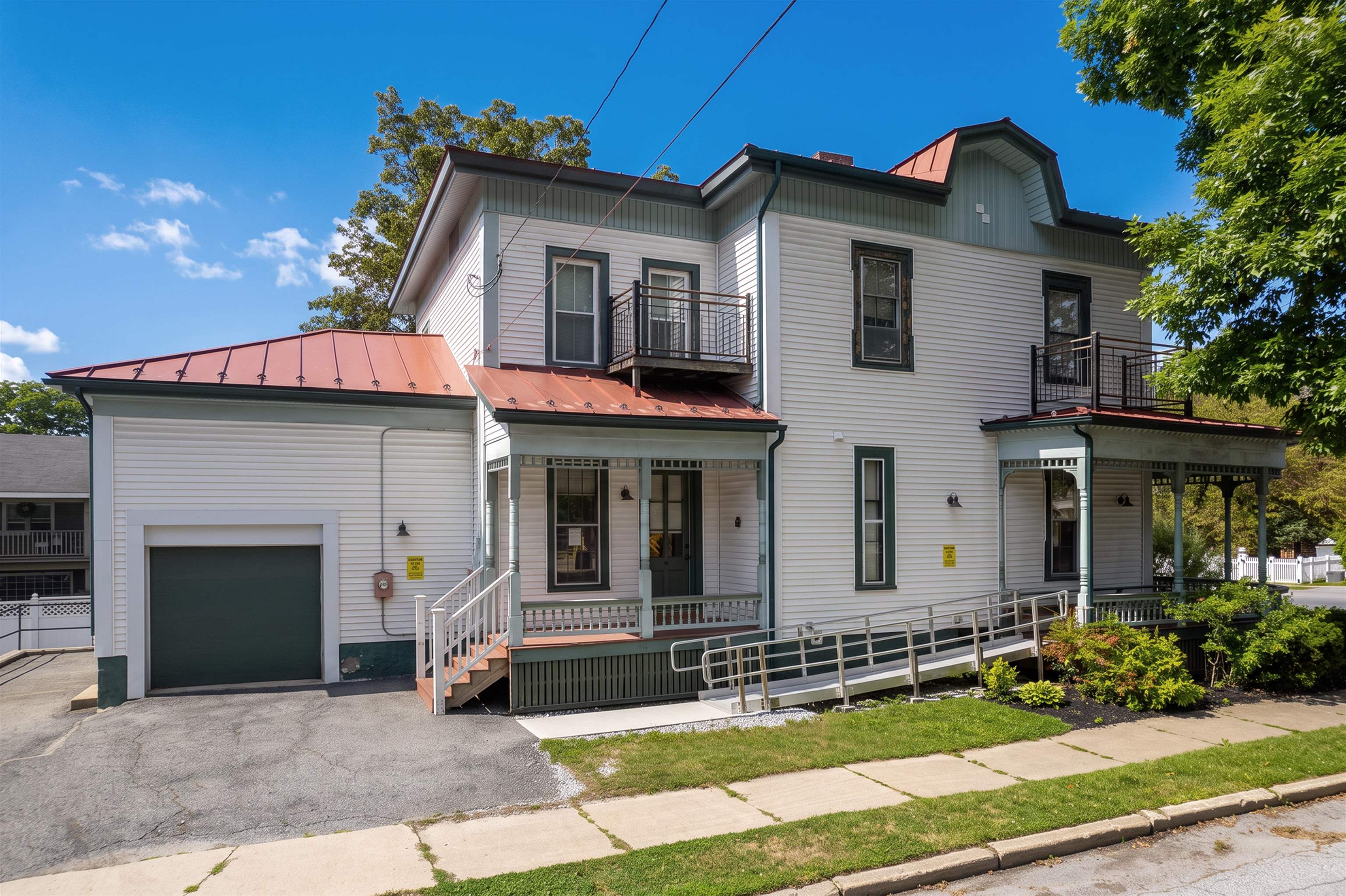 92 Center Street Rutland, VT 05701 - Photo 4 of 48 Gallery Image 4