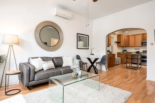 $625,000 | 2122 North Stave Street, Chicago, IL 60647