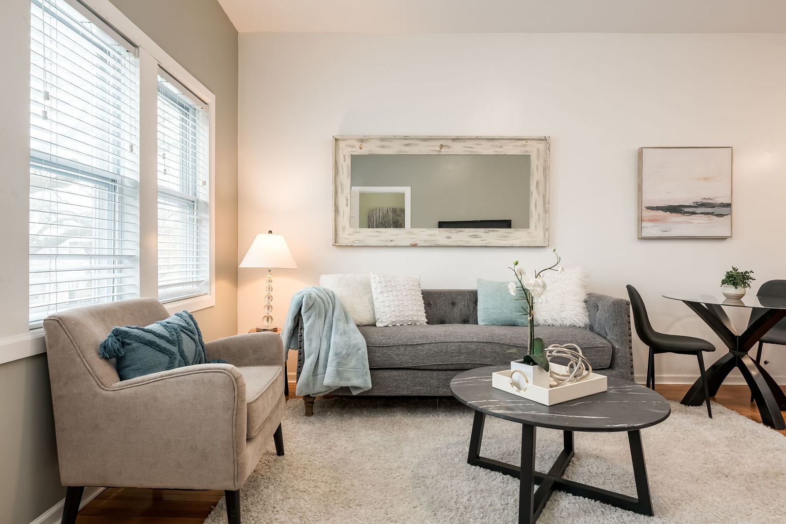 2122 North Stave Street Chicago, IL 60647 - Photo 9 of 23